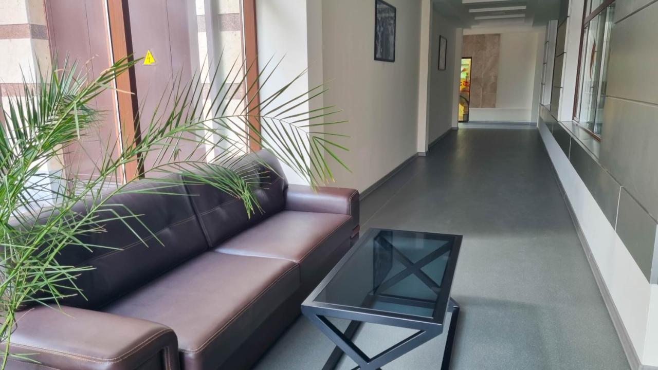 Olympavan Hotel Ереван Екстериор снимка