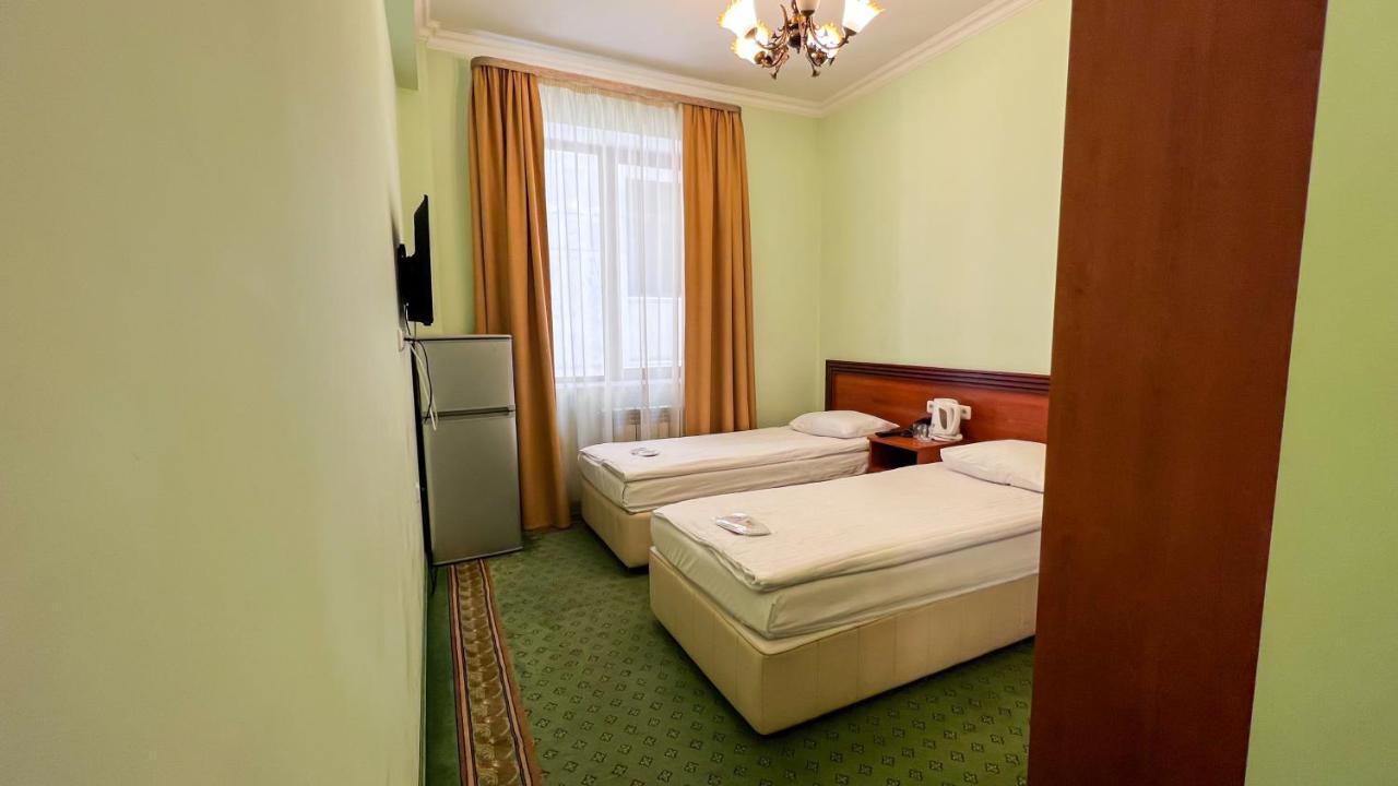 Olympavan Hotel Ереван Екстериор снимка